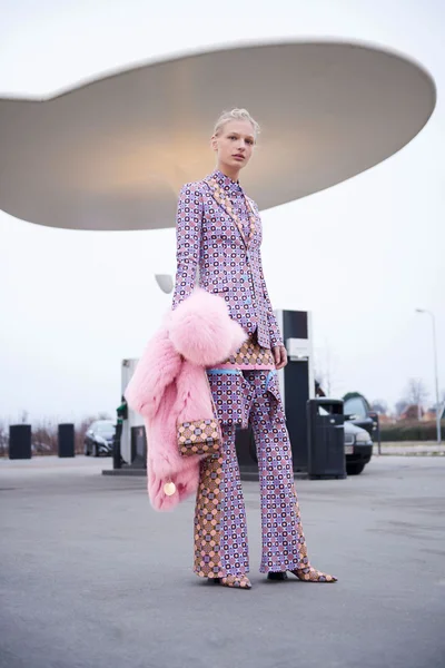 Look 28